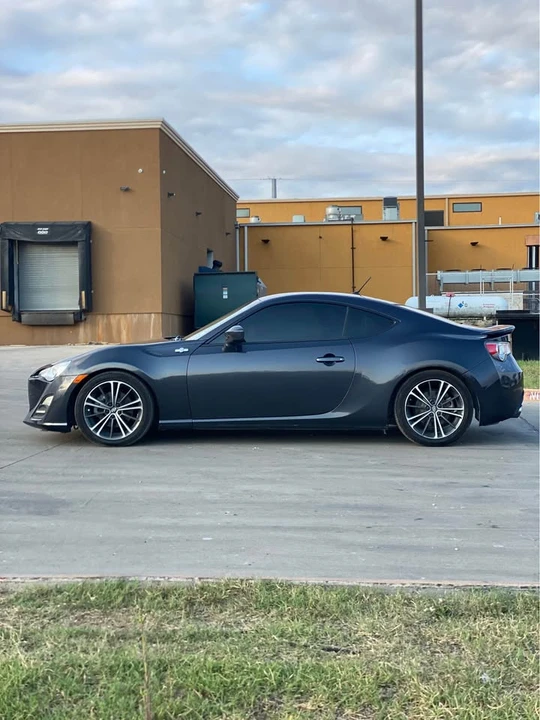 2014 Scion FR-S - Image 2 of 10