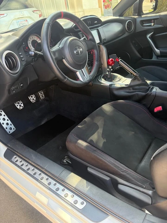 2014 Scion FR-S - Image 7 of 11