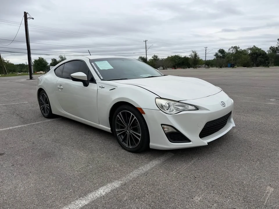 2014 Scion FR-S - Image 6 of 13