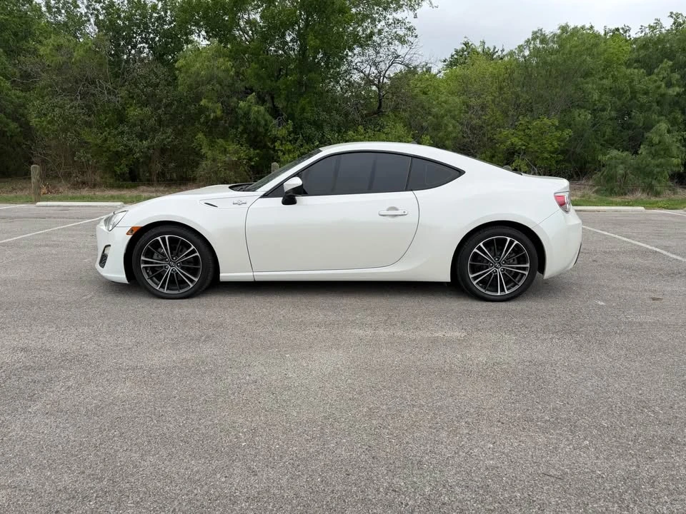 2014 Scion FR-S - Image 6 of 11