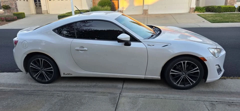 2014 Scion FR-S - Image 8 of 15