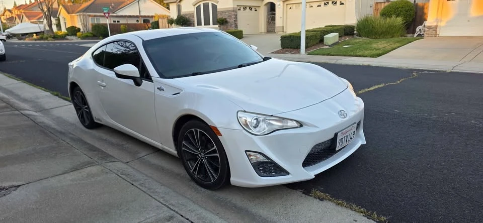 2014 Scion FR-S - Image 6 of 15