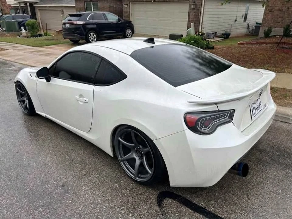 2014 Scion FR-S - Image 2 of 4
