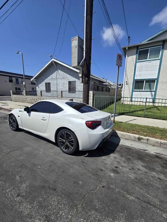 2014 Scion FR-S - Image 4 of 10