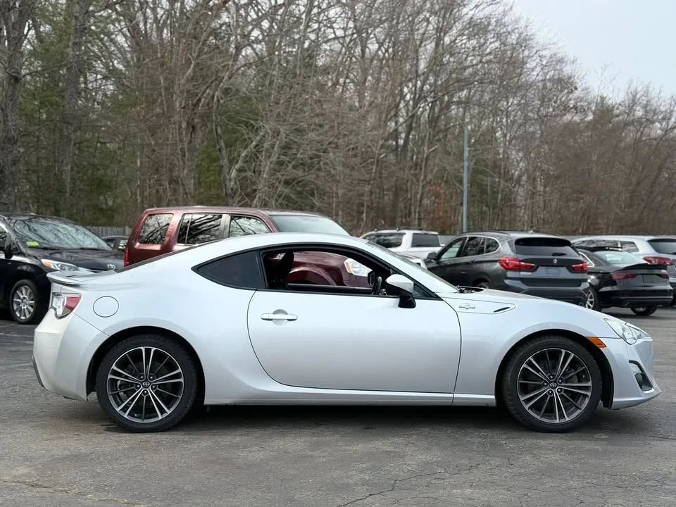 2014 Scion FR-S - Image 4 of 19