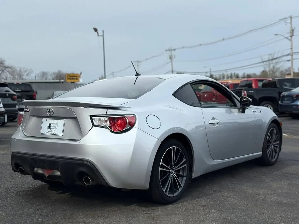 2014 Scion FR-S - Image 5 of 19