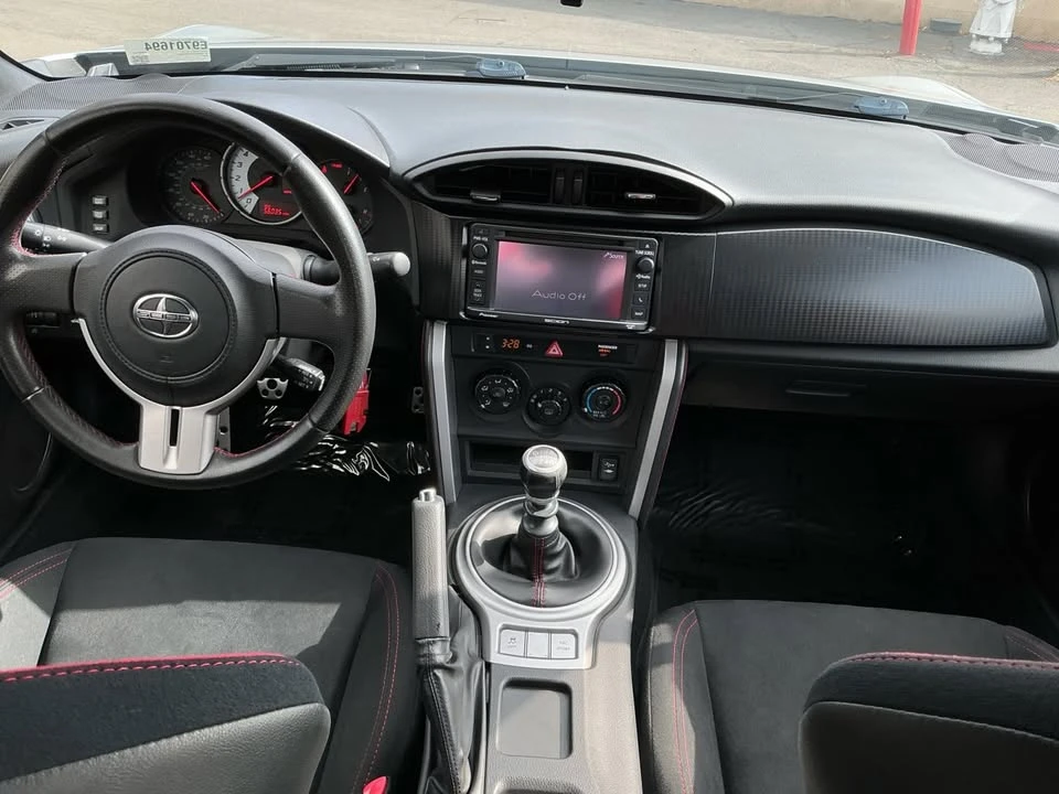 2014 Scion FR-S - Image 14 of 20