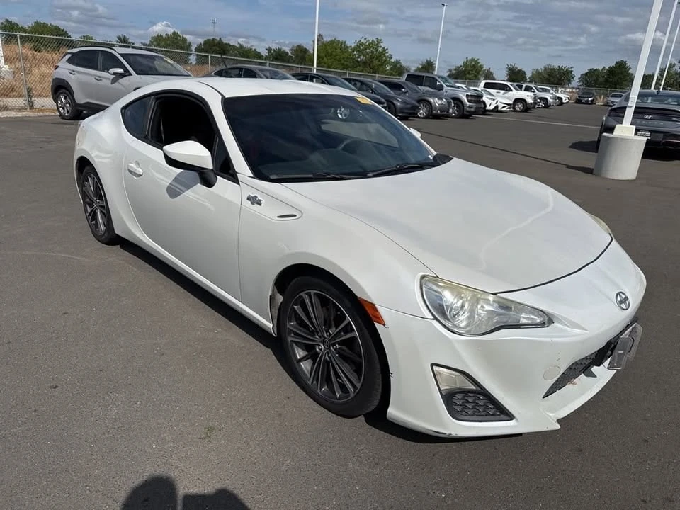 2014 Scion FR-S - Image 2 of 6