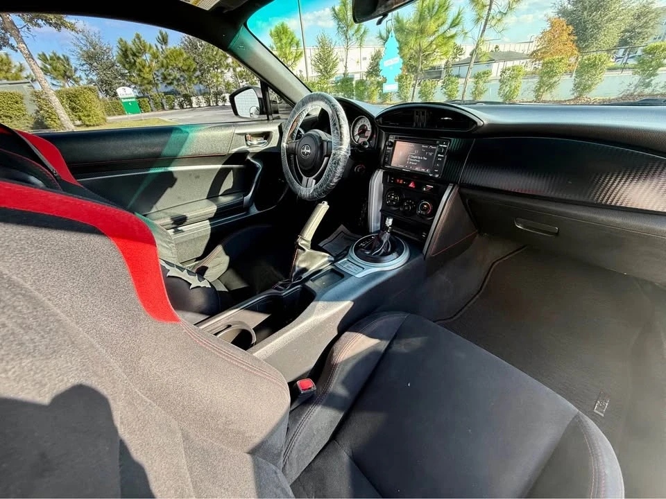 2014 Scion FR-S - Image 7 of 17