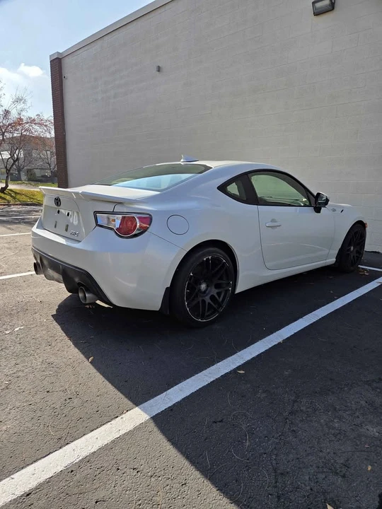 2014 Scion FR-S - Image 6 of 13