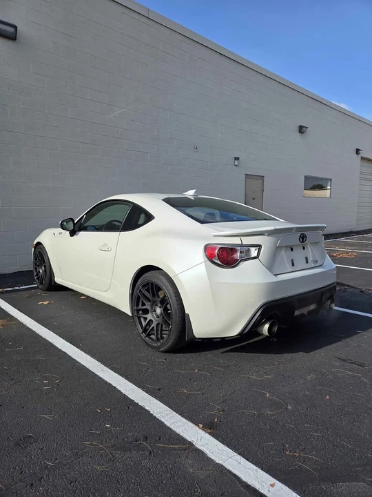 2014 Scion FR-S - Image 4 of 13