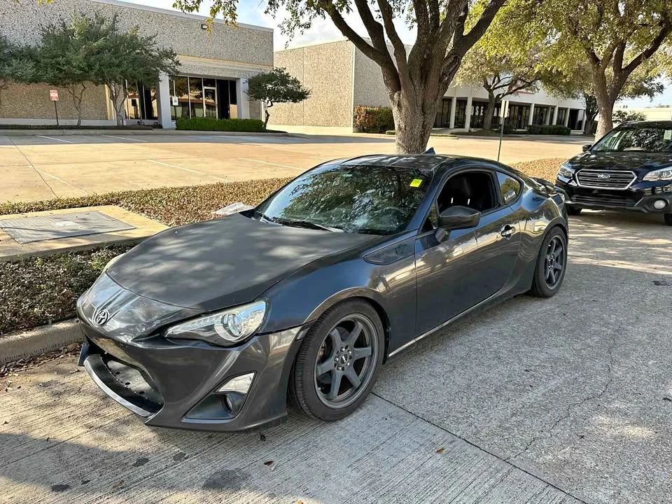 2014 Scion FR-S - Image 2 of 14