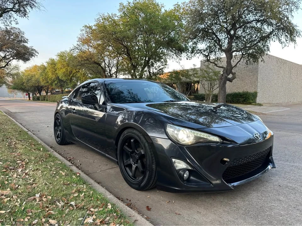 2014 Scion FR-S - Image 3 of 19