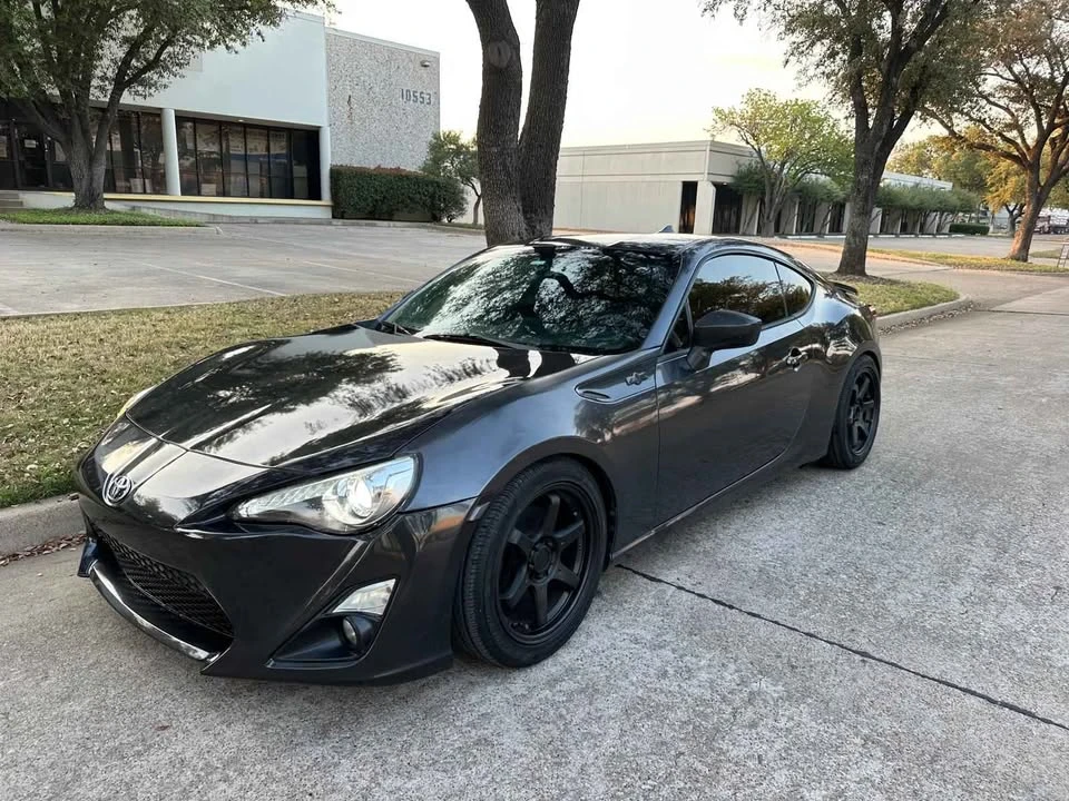 2014 Scion FR-S - Image 2 of 20