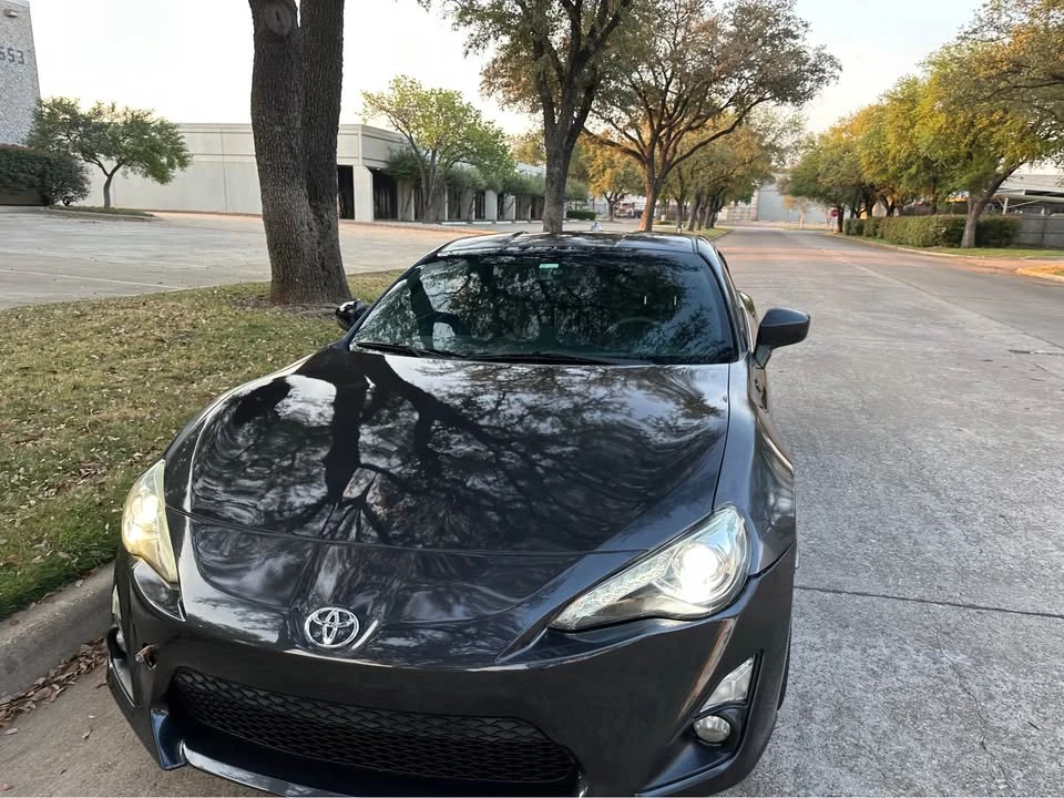2014 Scion FR-S - Image 2 of 19