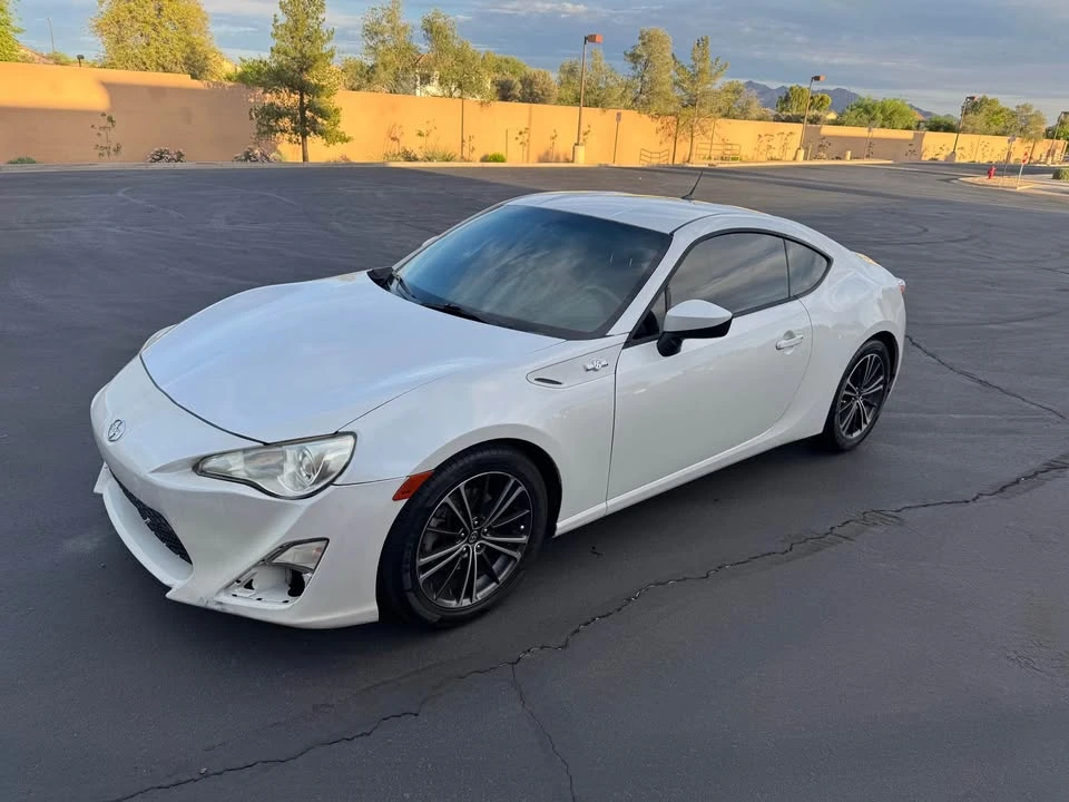 2014 Scion FR-S - Image 4 of 19