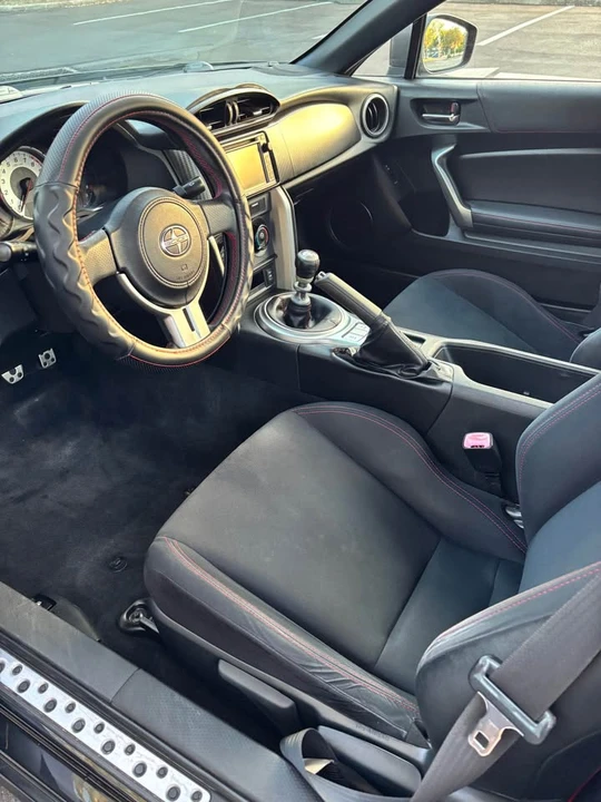 2014 Scion FR-S - Image 8 of 13