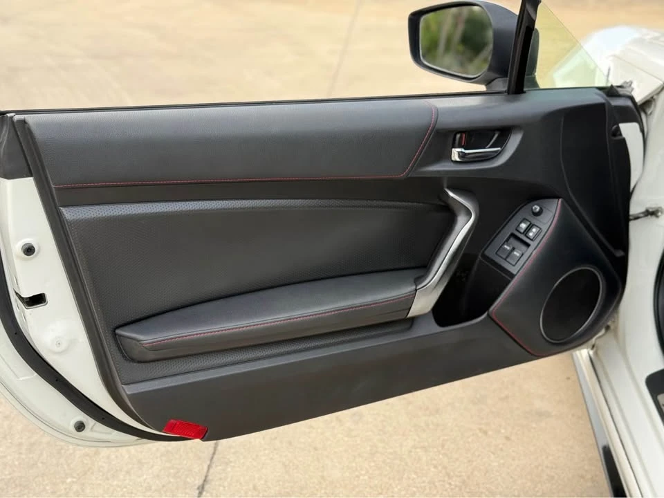 2014 Scion FR-S - Image 7 of 17