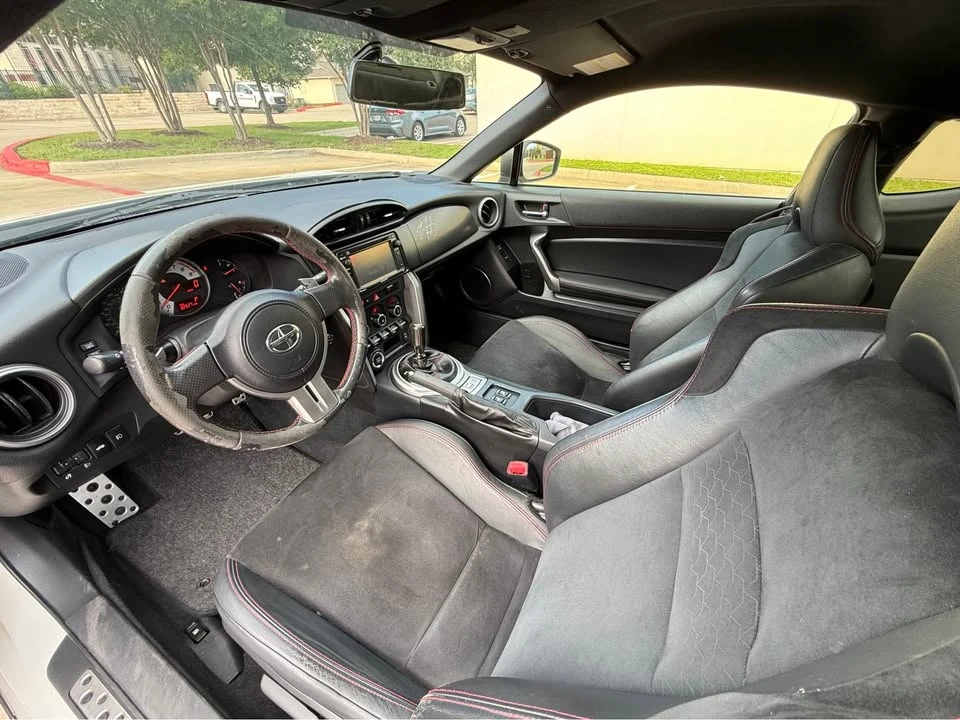 2014 Scion FR-S - Image 8 of 17