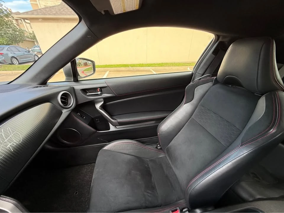 2014 Scion FR-S - Image 10 of 17