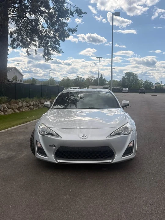2014 Scion FR-S - Image 2 of 10