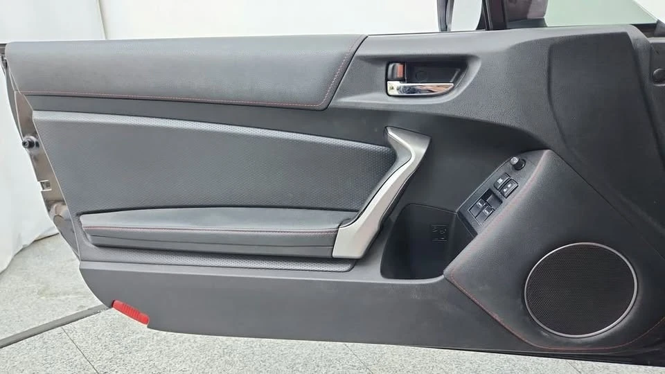 2014 Scion FR-S - Image 15 of 20