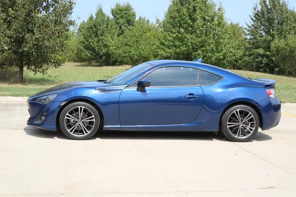 2014 Scion FR-S - Image 2 of 20