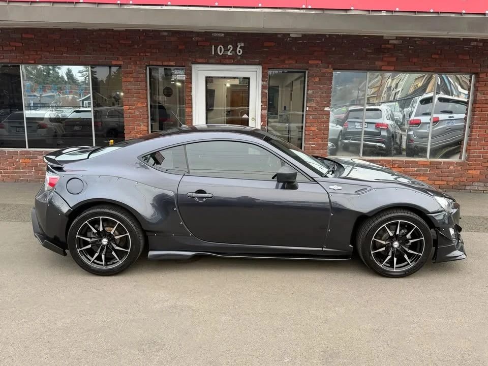 2014 Scion FR-S - Image 2 of 17
