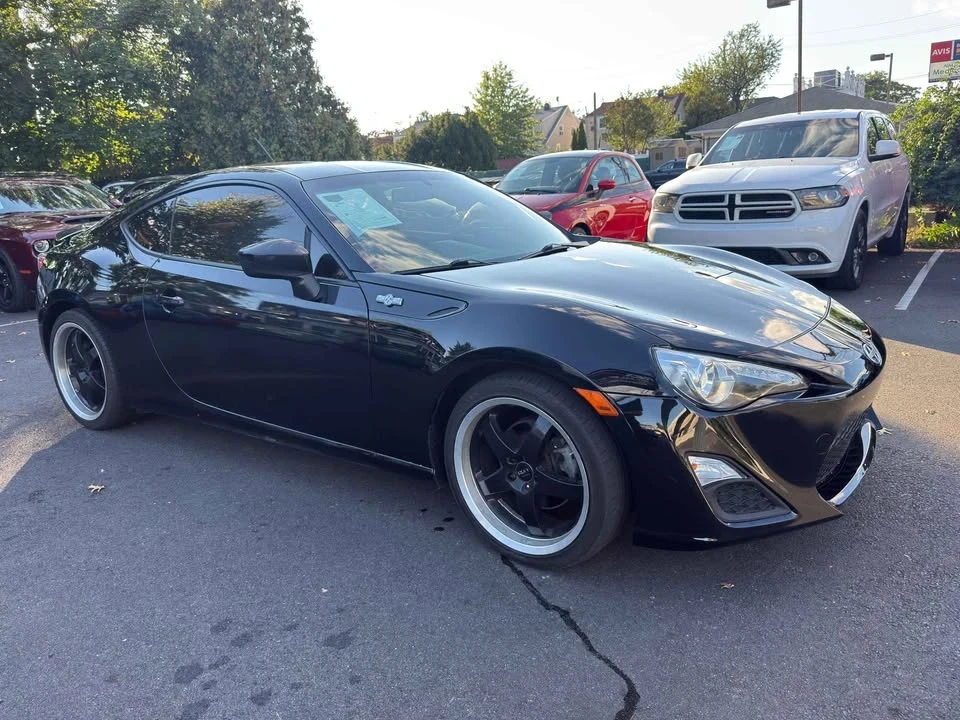 2014 Scion FR-S - Image 9 of 13