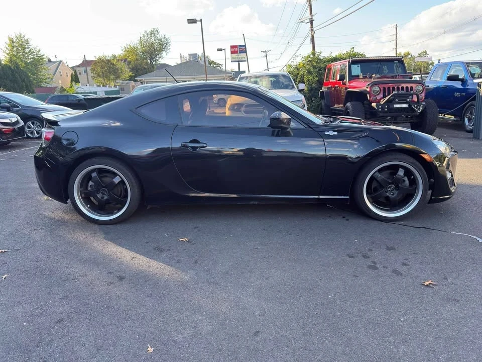 2014 Scion FR-S - Image 8 of 13