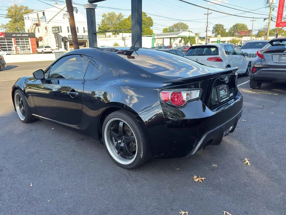 2014 Scion FR-S - Image 5 of 13