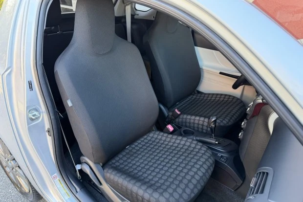 2014 Scion iQ - Image 4 of 8