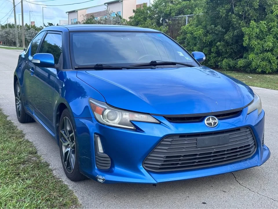 2014 Scion tC - Image 3 of 10