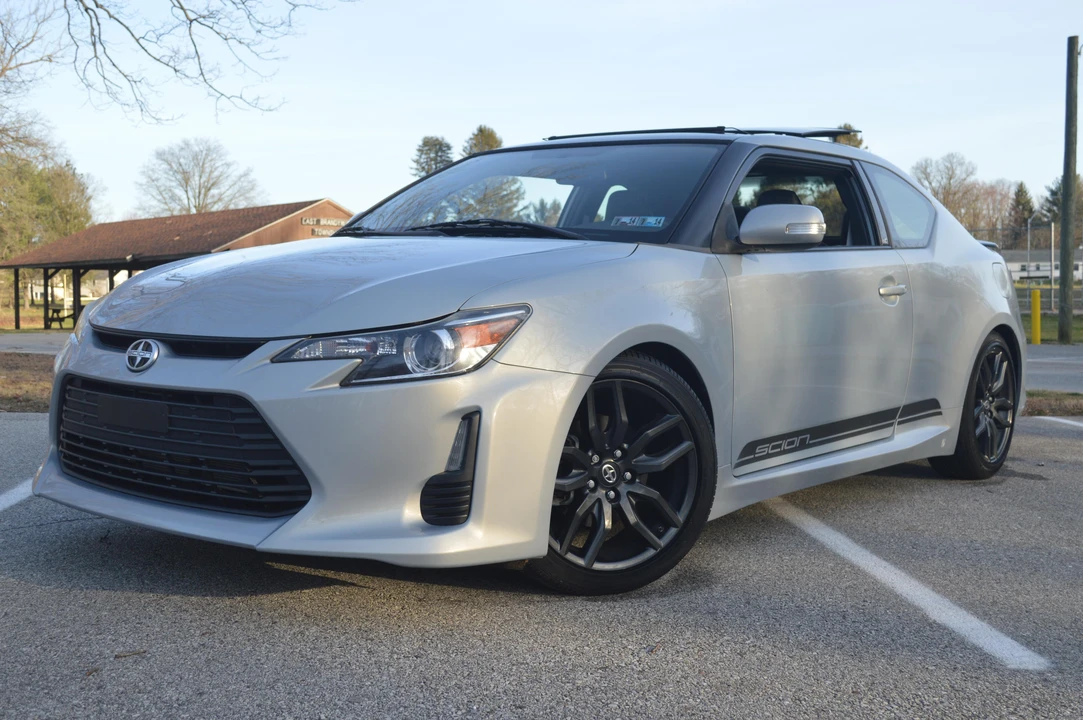 2014 Scion tC - Image 9 of 31