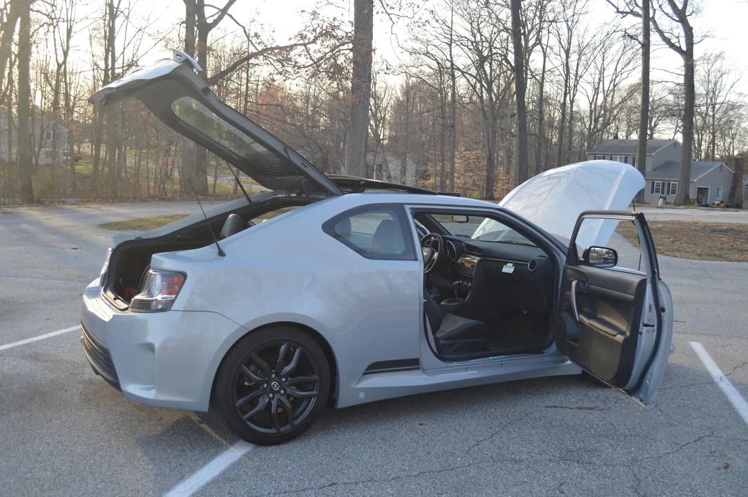 2014 Scion tC - Image 25 of 31