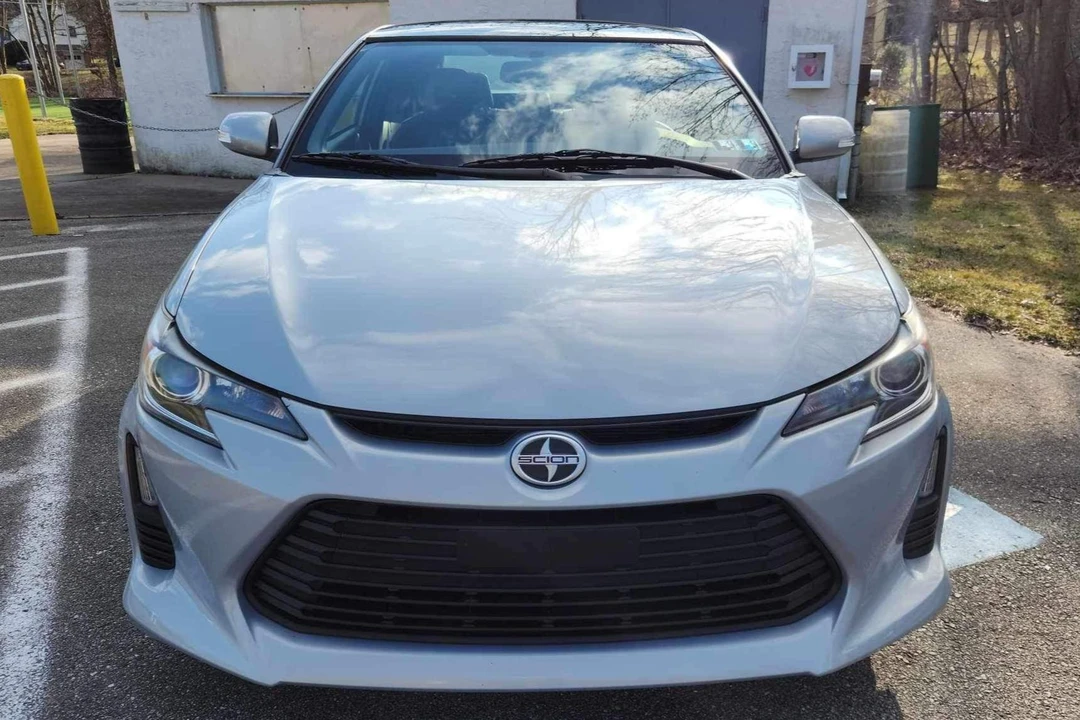 2014 Scion tC - Image 2 of 31