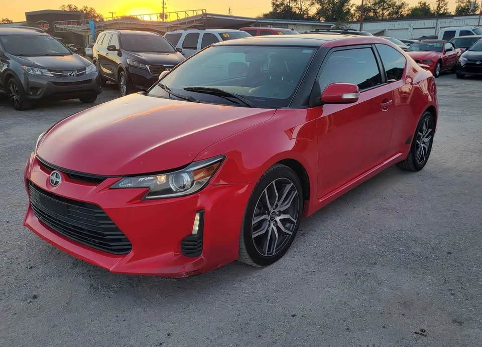 2014 Scion tC - Image 3 of 10
