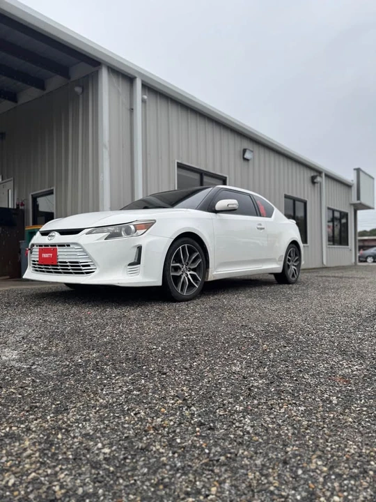 2014 Scion tC - Image 4 of 13
