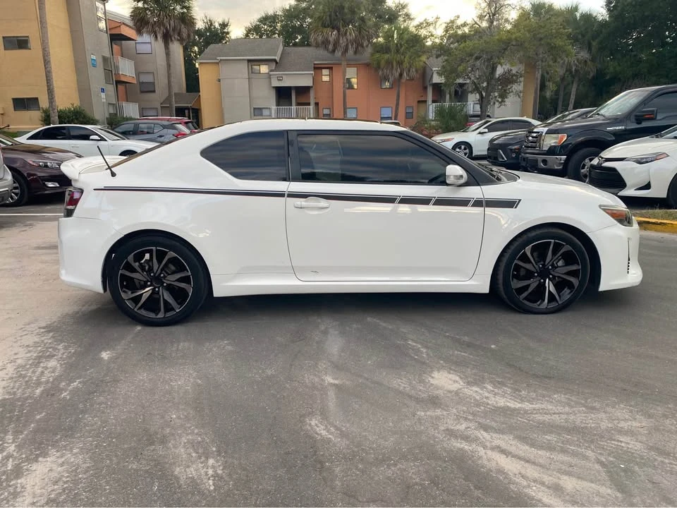 2014 Scion tC - Image 2 of 11