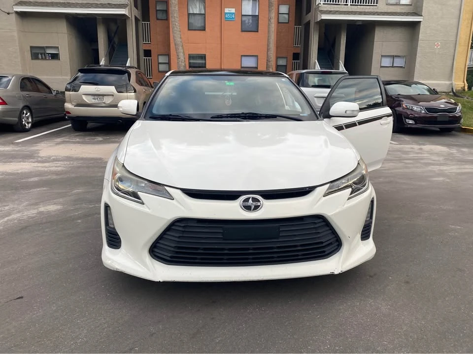 2014 Scion tC - Image 4 of 11