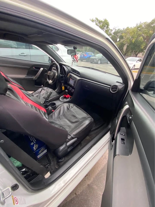 2014 Scion tC - Image 6 of 11