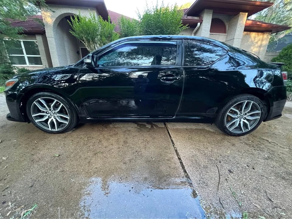 2014 Scion tC - Image 2 of 15