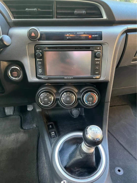 2014 Scion tC - Image 8 of 15