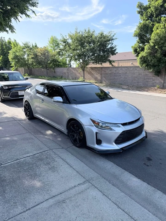 2014 Scion tC - Image 2 of 10