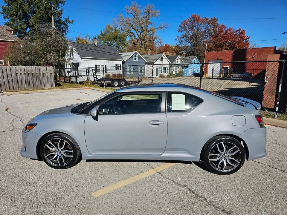 2014 Scion tC - Image 2 of 14