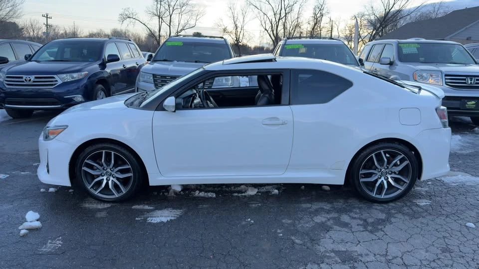2014 Scion tC - Image 9 of 19