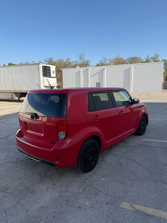 2014 Scion xB - Image 3 of 13