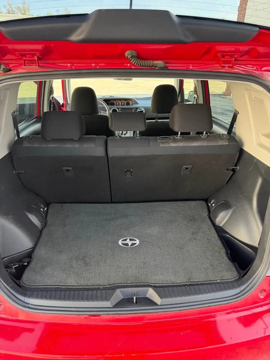2014 Scion xB - Image 9 of 13