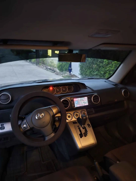 2014 Scion xB - Image 6 of 19