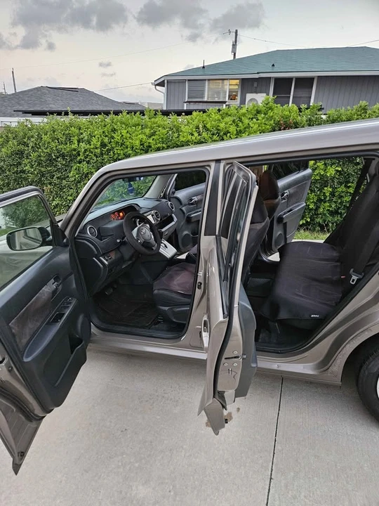2014 Scion xB - Image 11 of 19